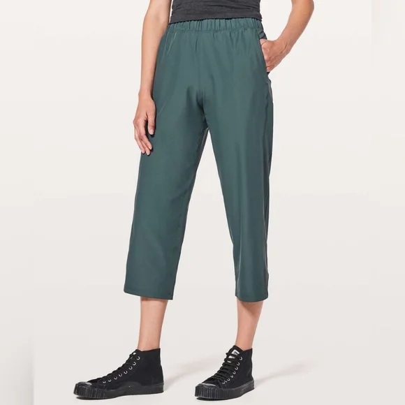 Lululemon Next Move Crop *23" Size 6 Color Gravity Pockets Lightweight - Picture 2 of 16